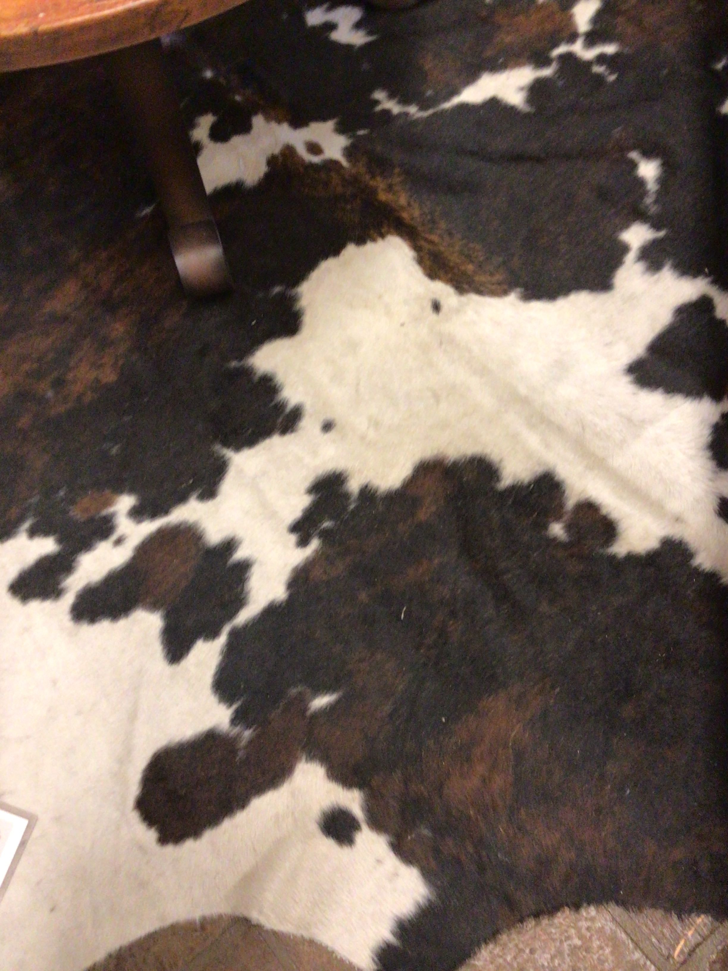 Rug Giant Tri-Color Cowhide
