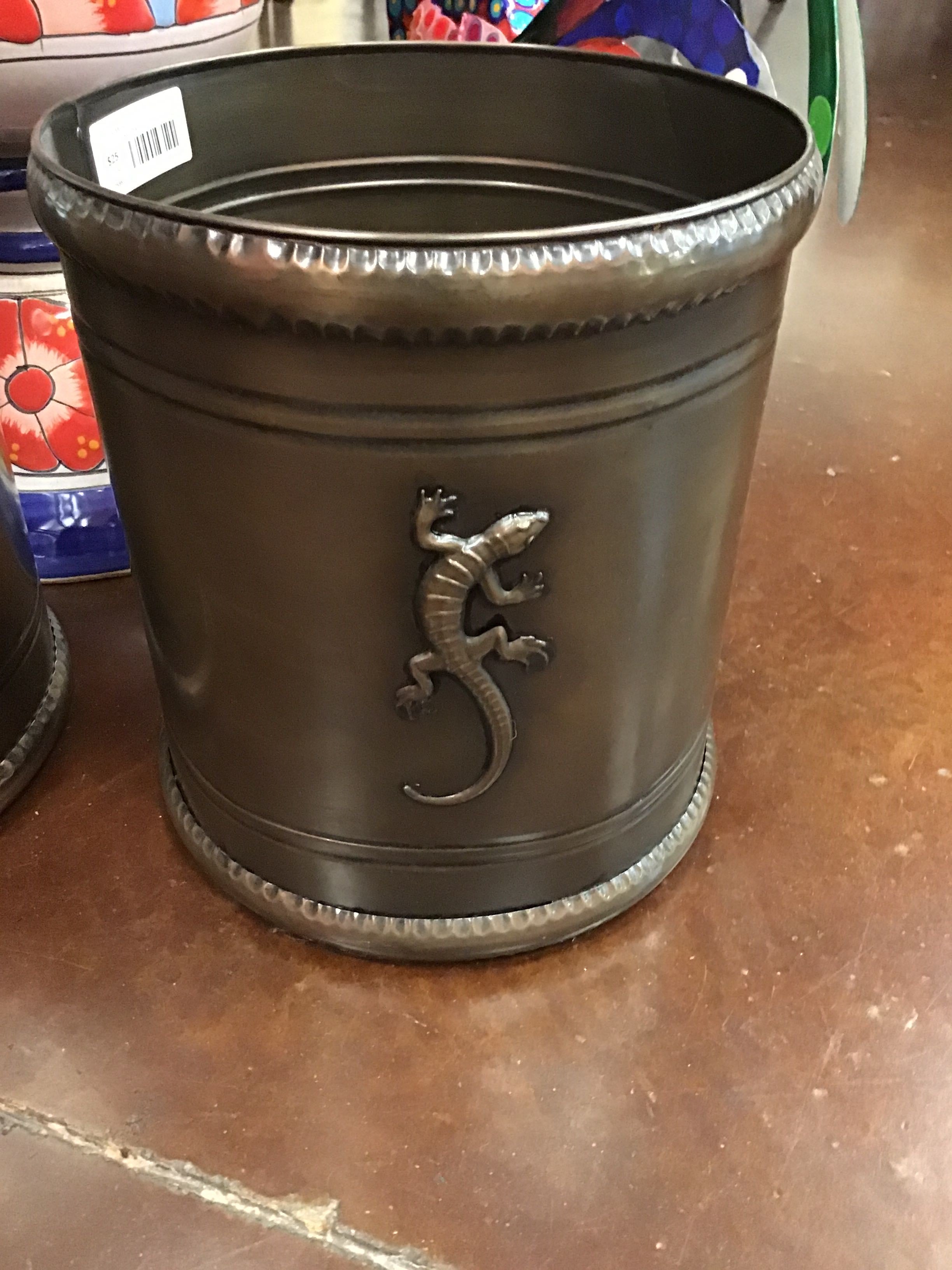 Accessory Tin Waste Basket - Medium