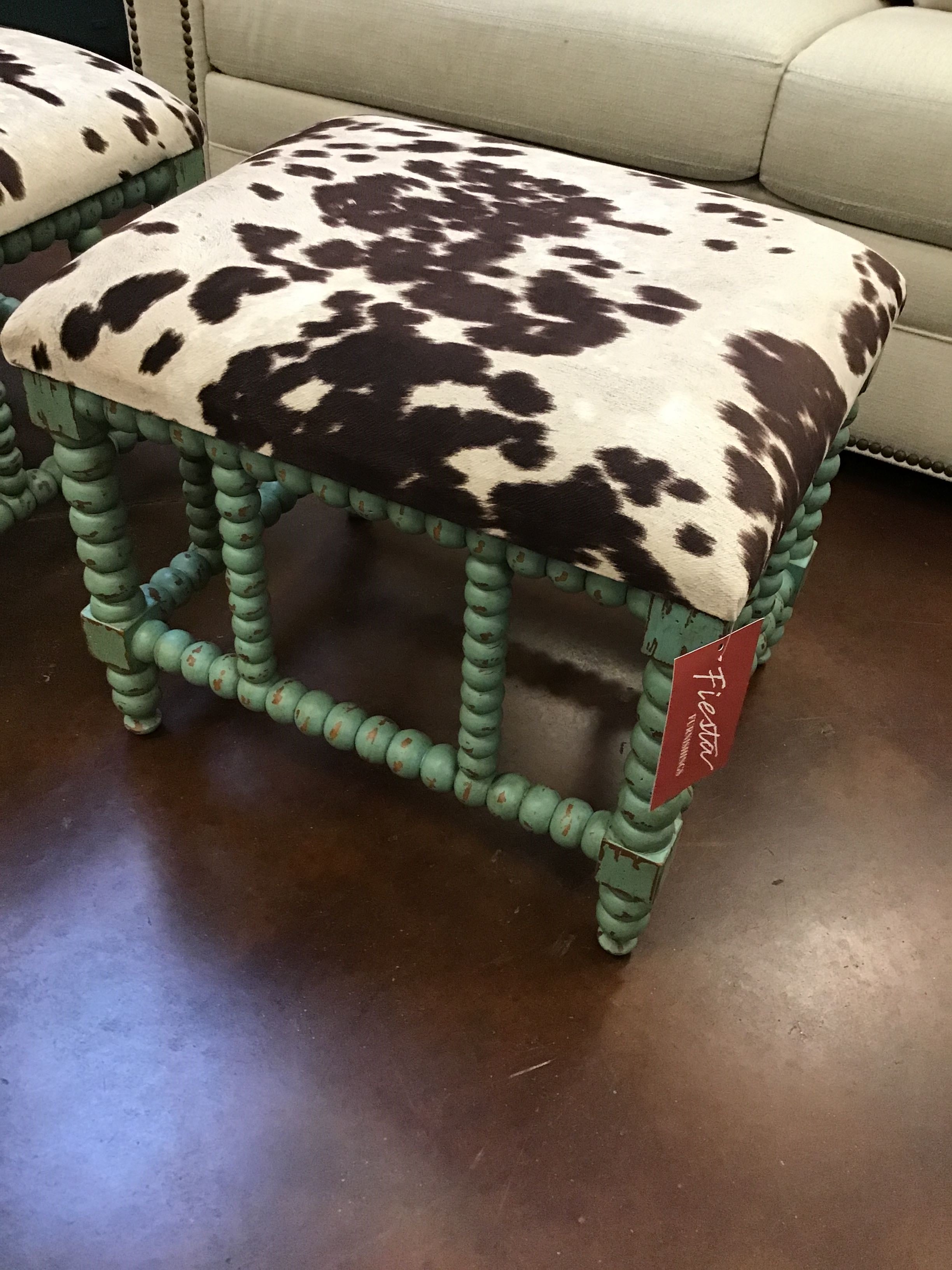 Bench Chahna Small 22W X 19H 18D