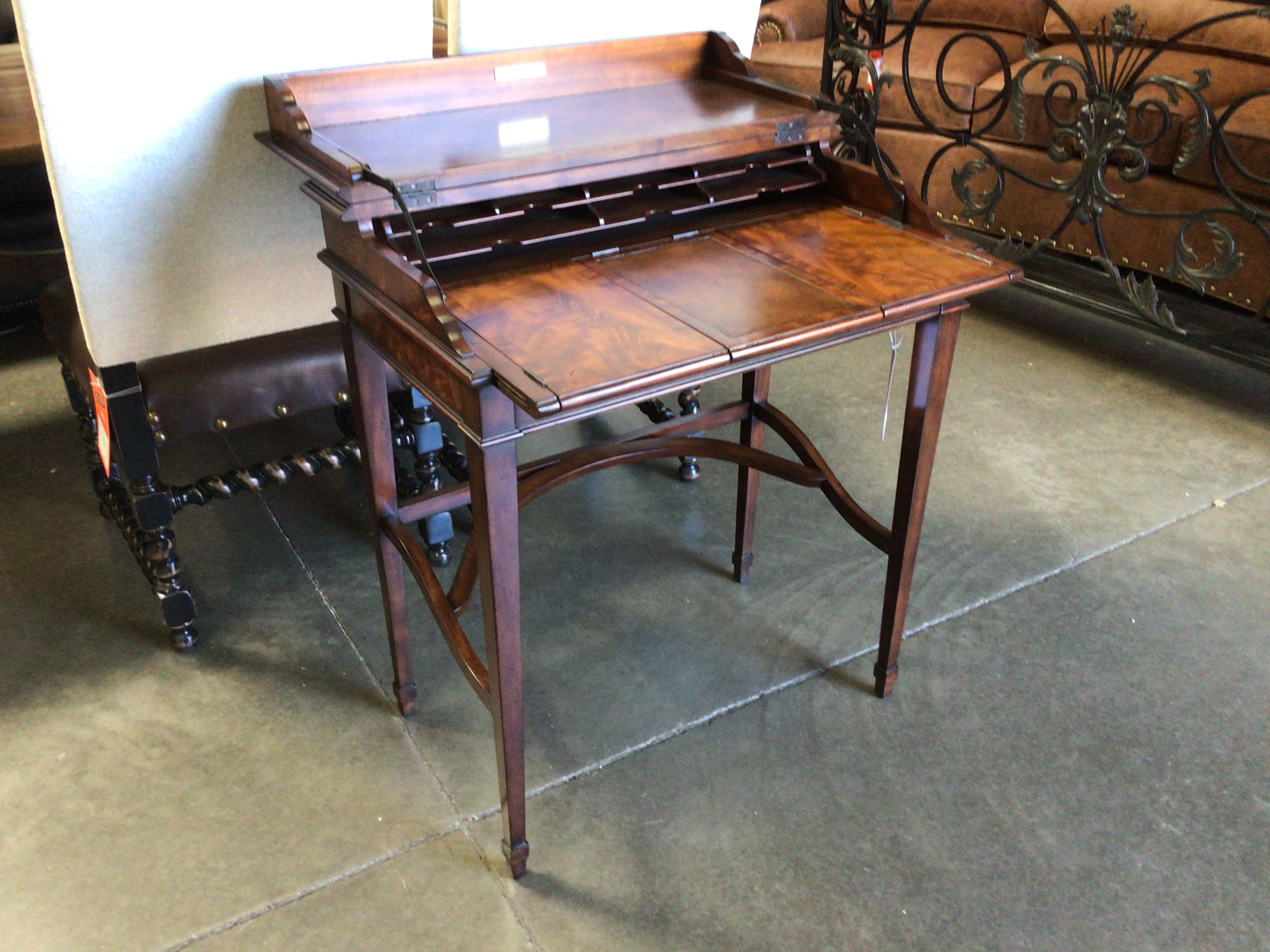 Dressing Table Elegance & Utility