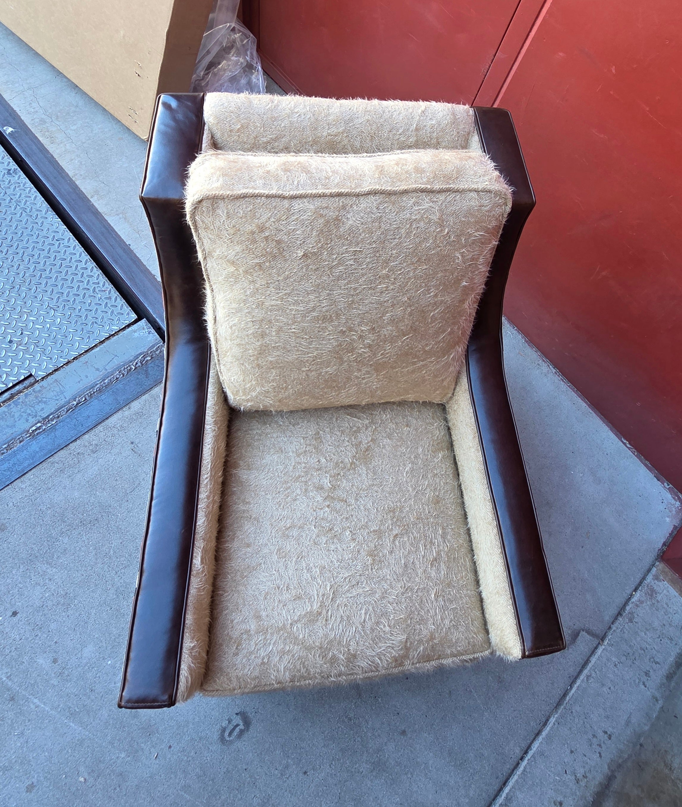 Chair Leigh