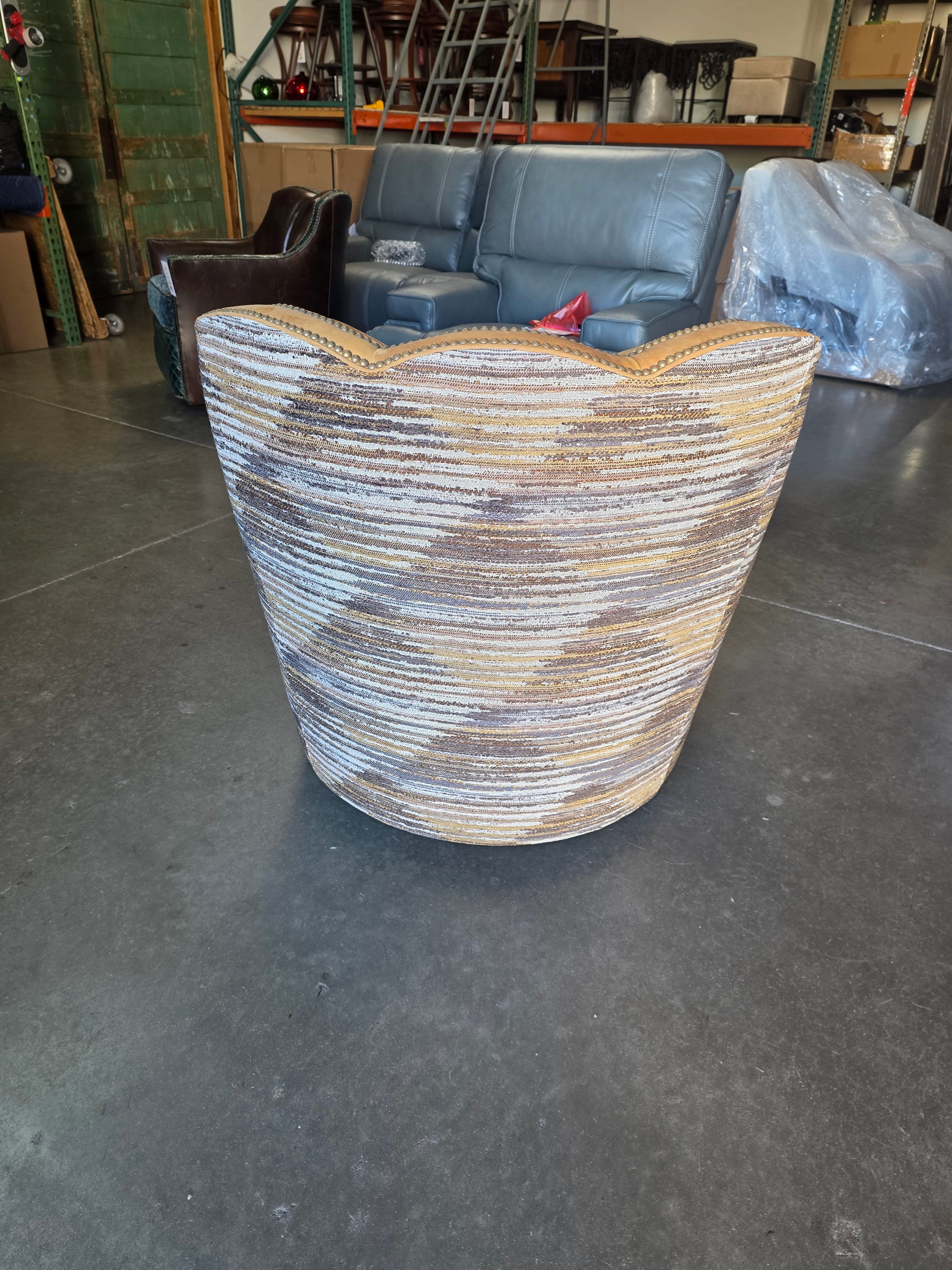 Swivel Glider Chair Flint