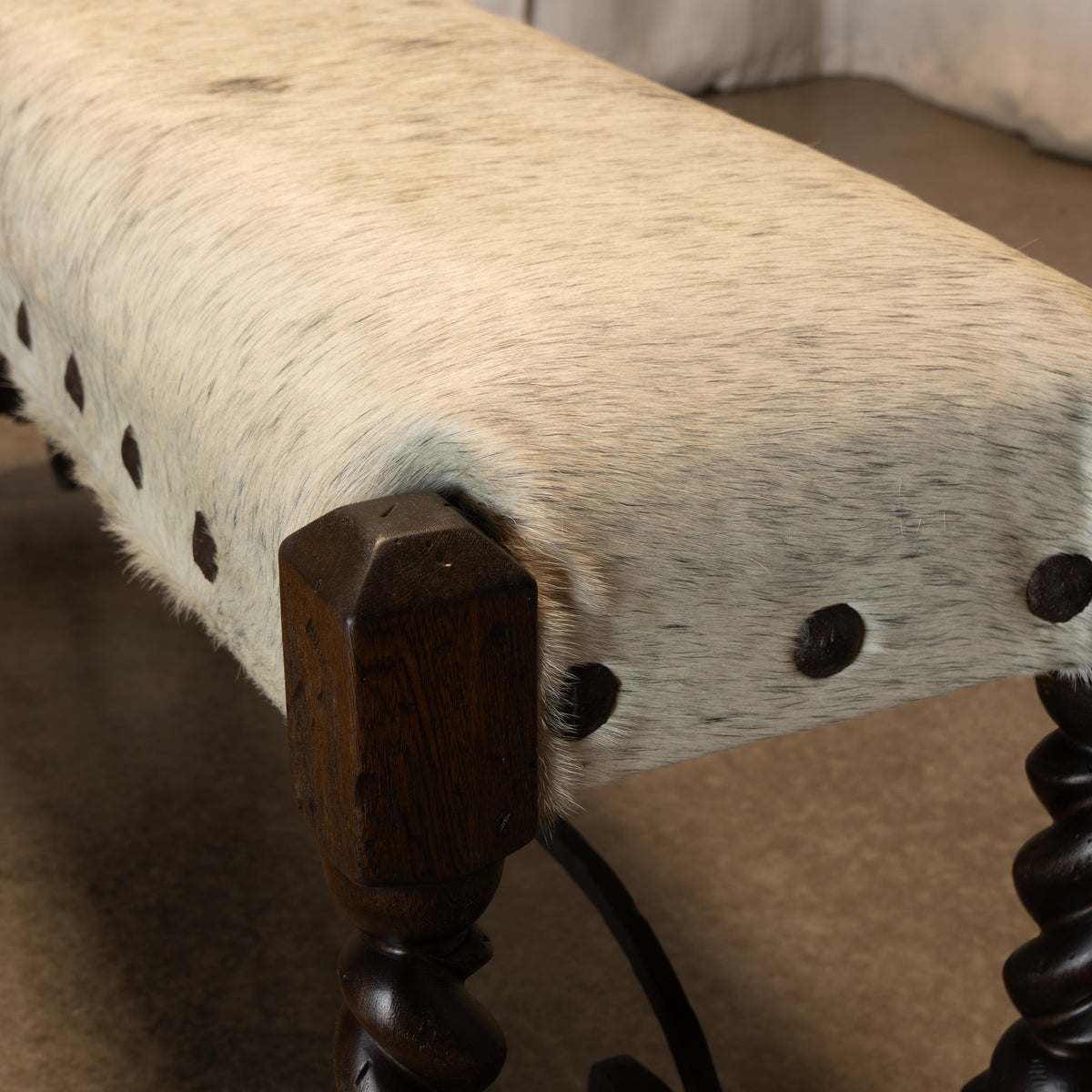 Rafaela Cowhide Bench