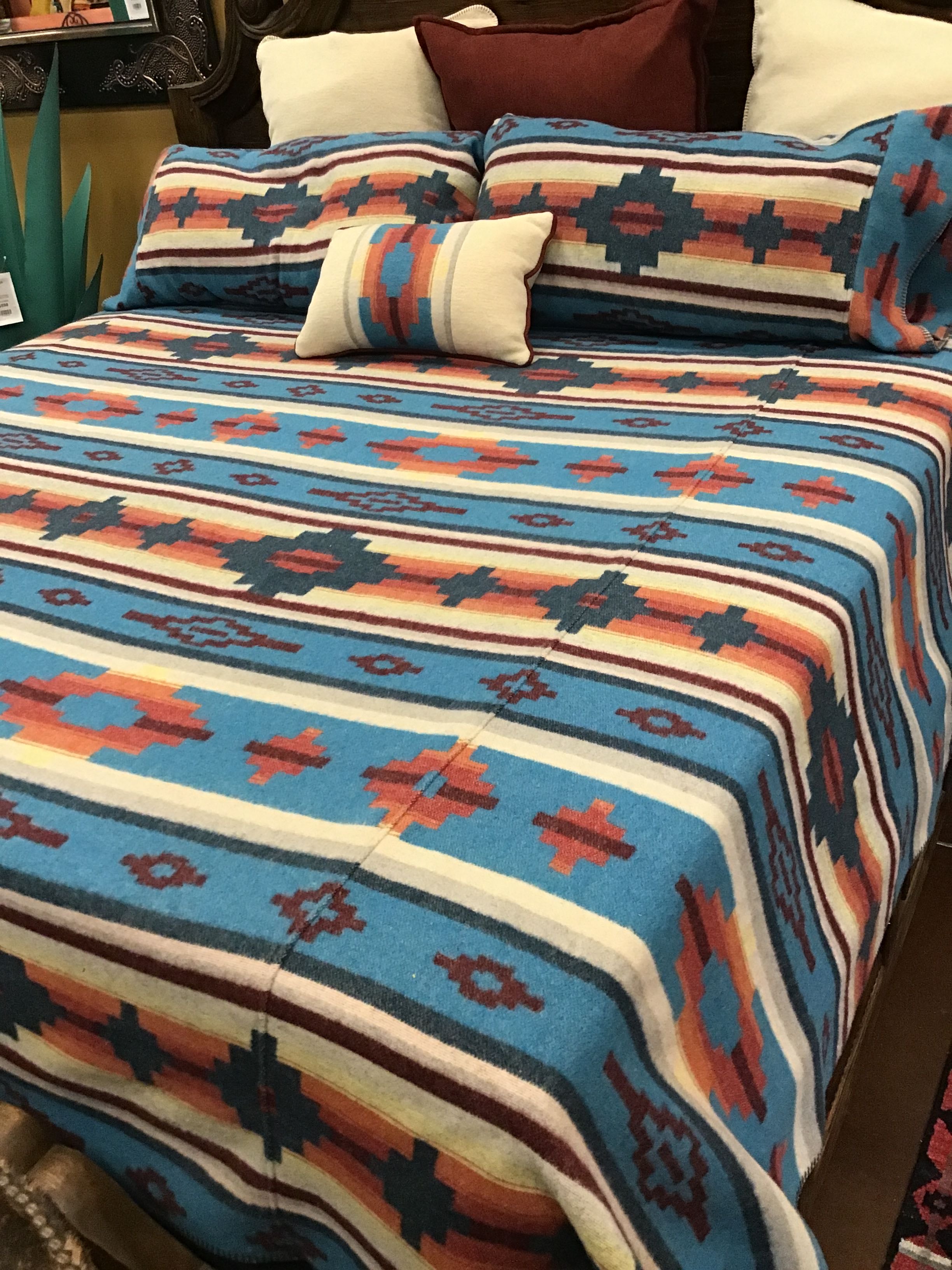 Crystal Creek Super King Set Bedspread Shams & Pillows Super King 114x98" Inserts Included"