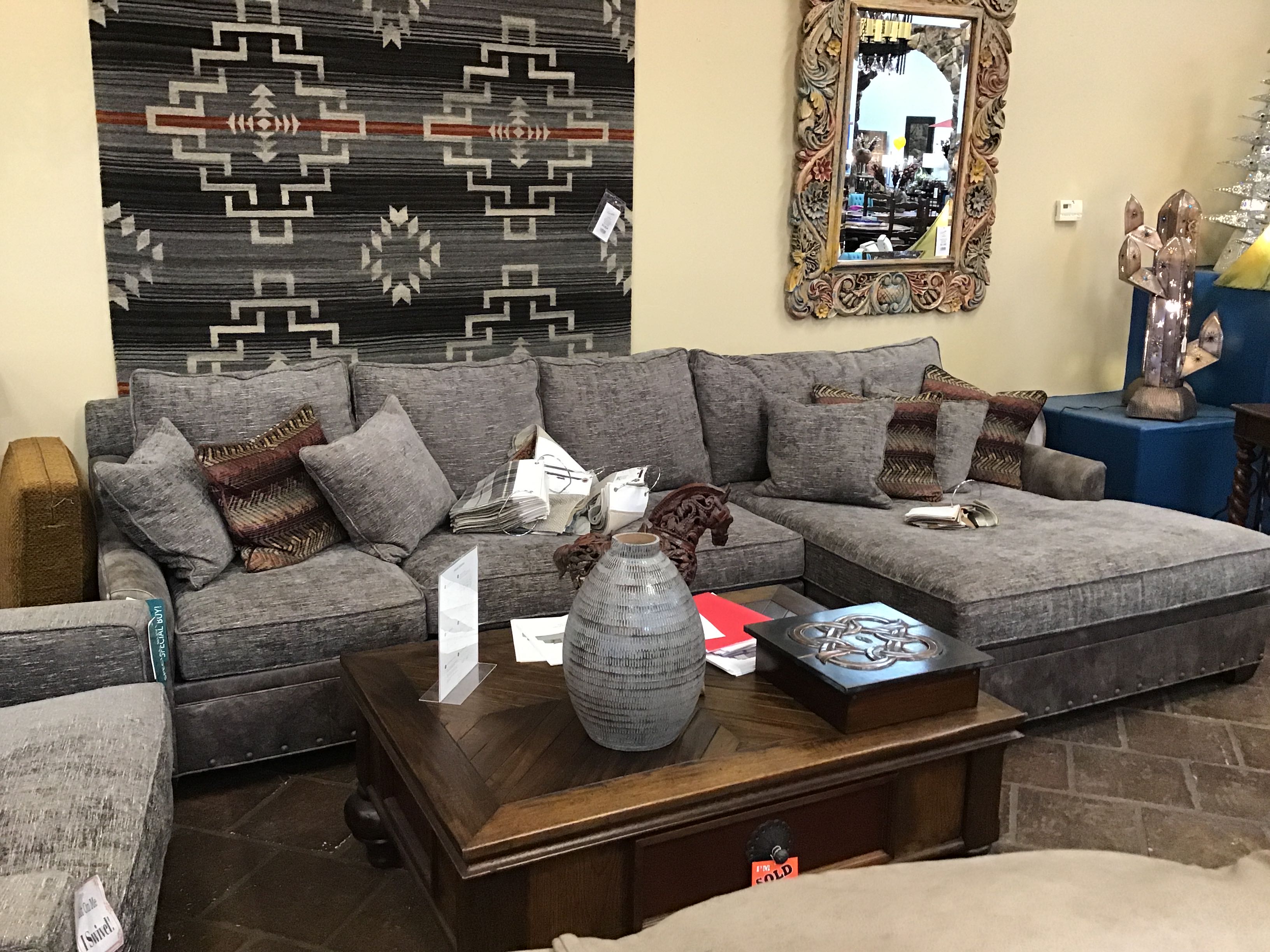 Choices Grande Sectional 2PC 3 Pillows 9637-89/Lea L2-L3823-97