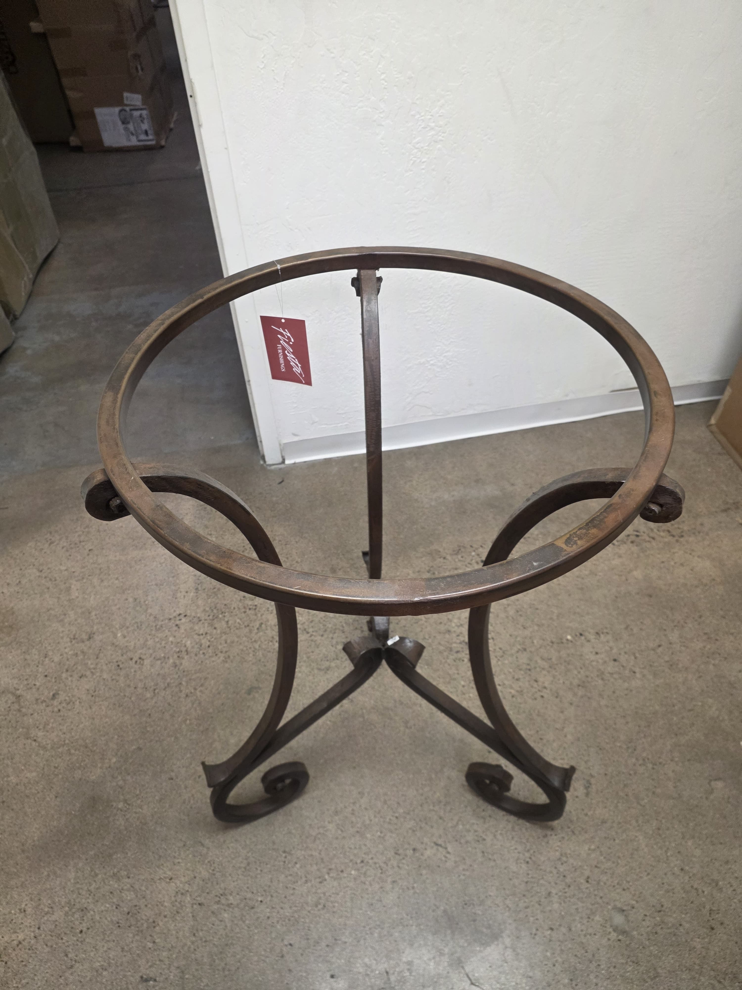 Bar Table Iron Base - Riso
