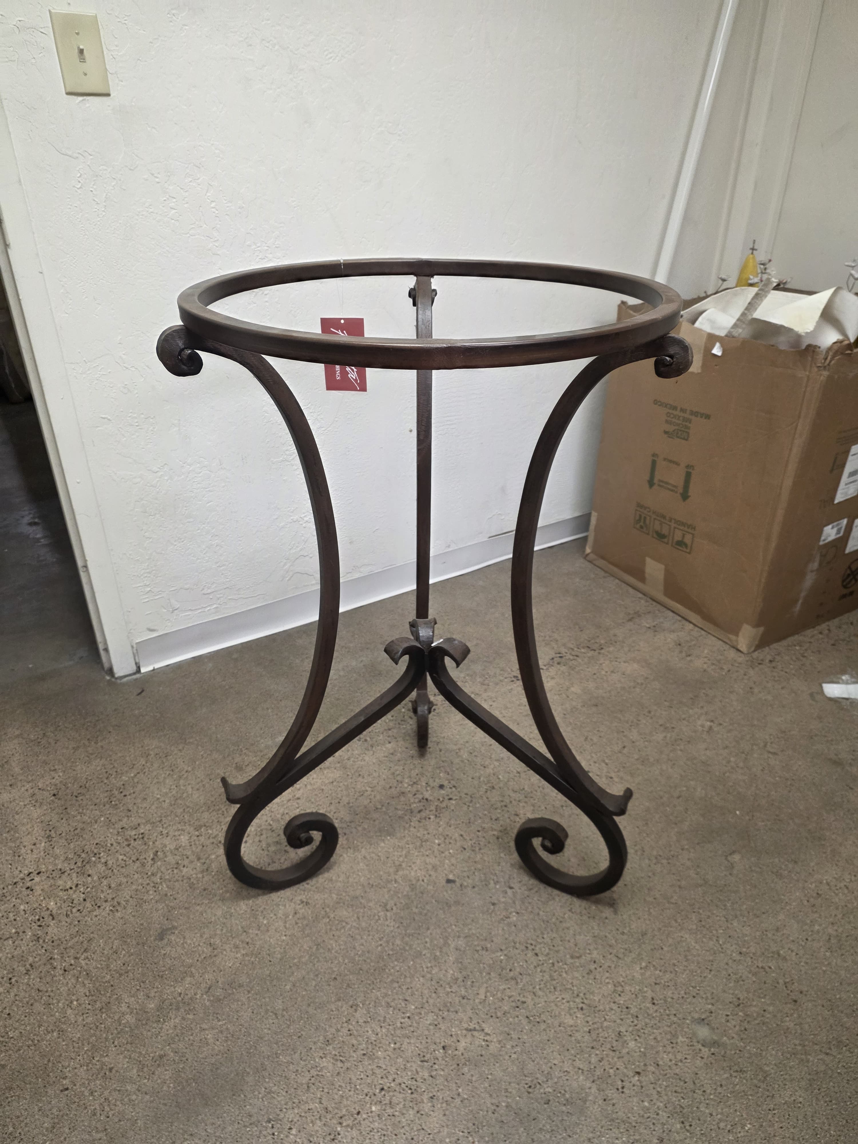 Bar Table Iron Base - Riso