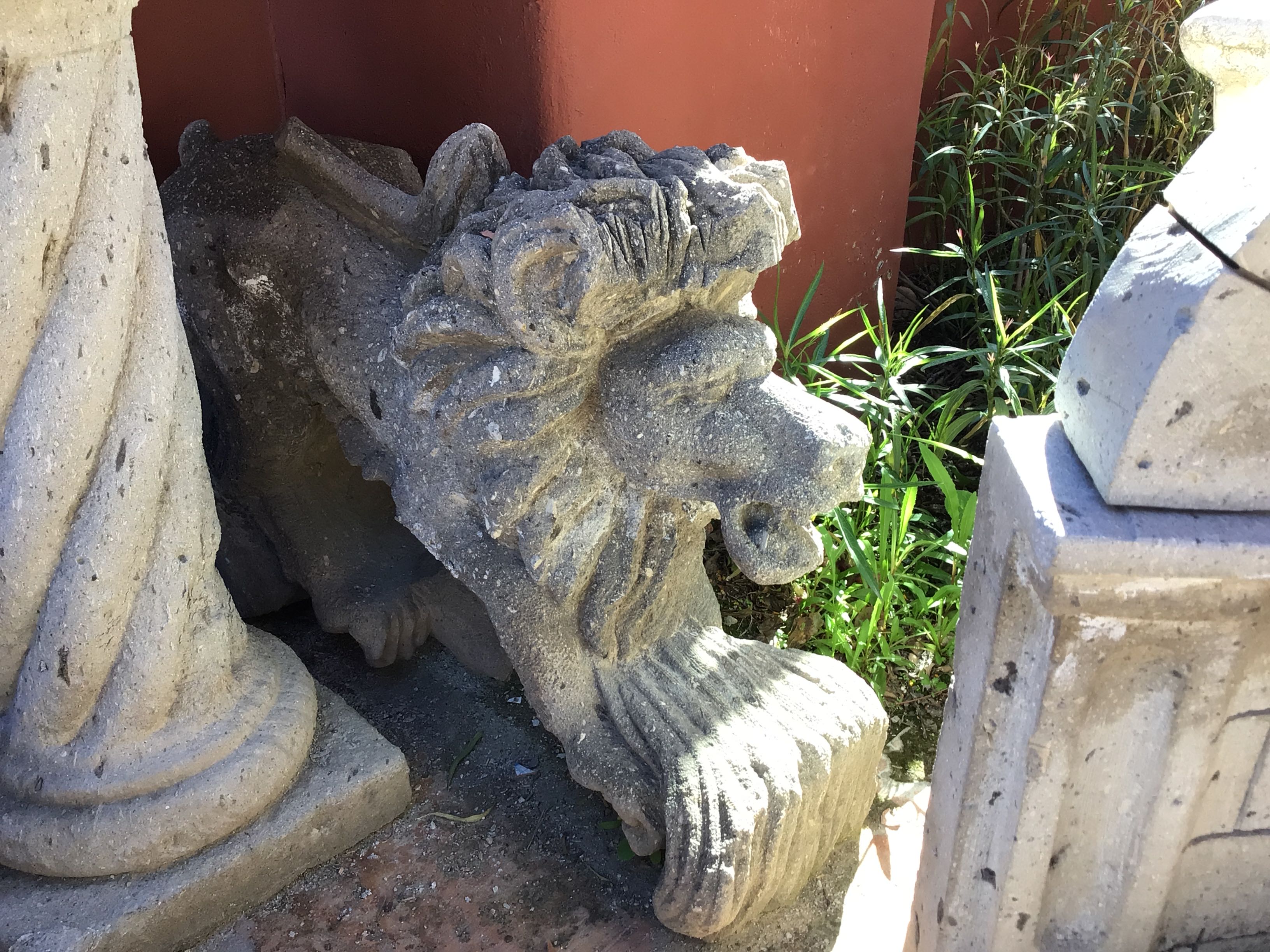 Cantera Stone Lion Head Statue