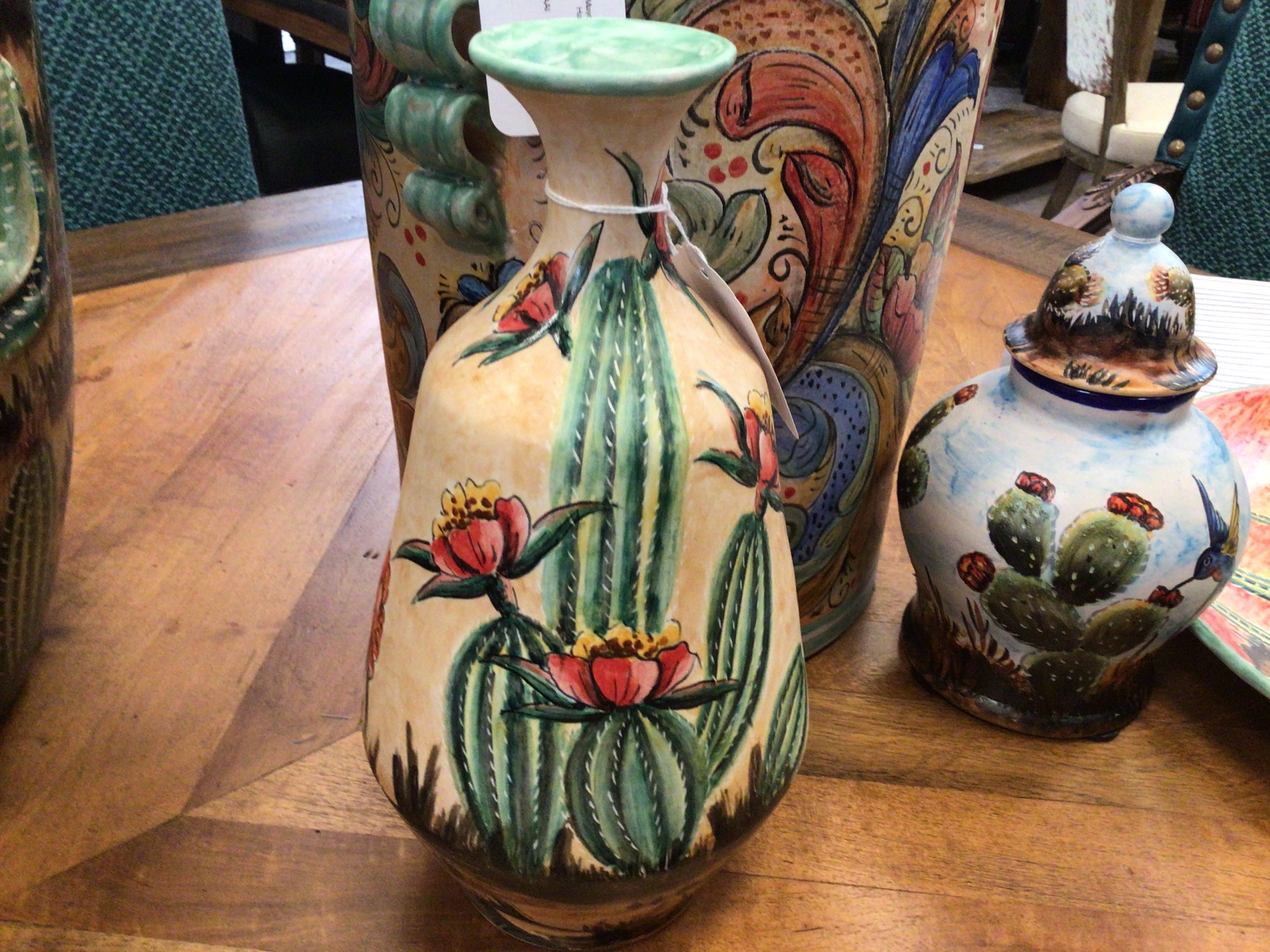 Mayolica Aguaj C Invertodo Cactus Handpainted