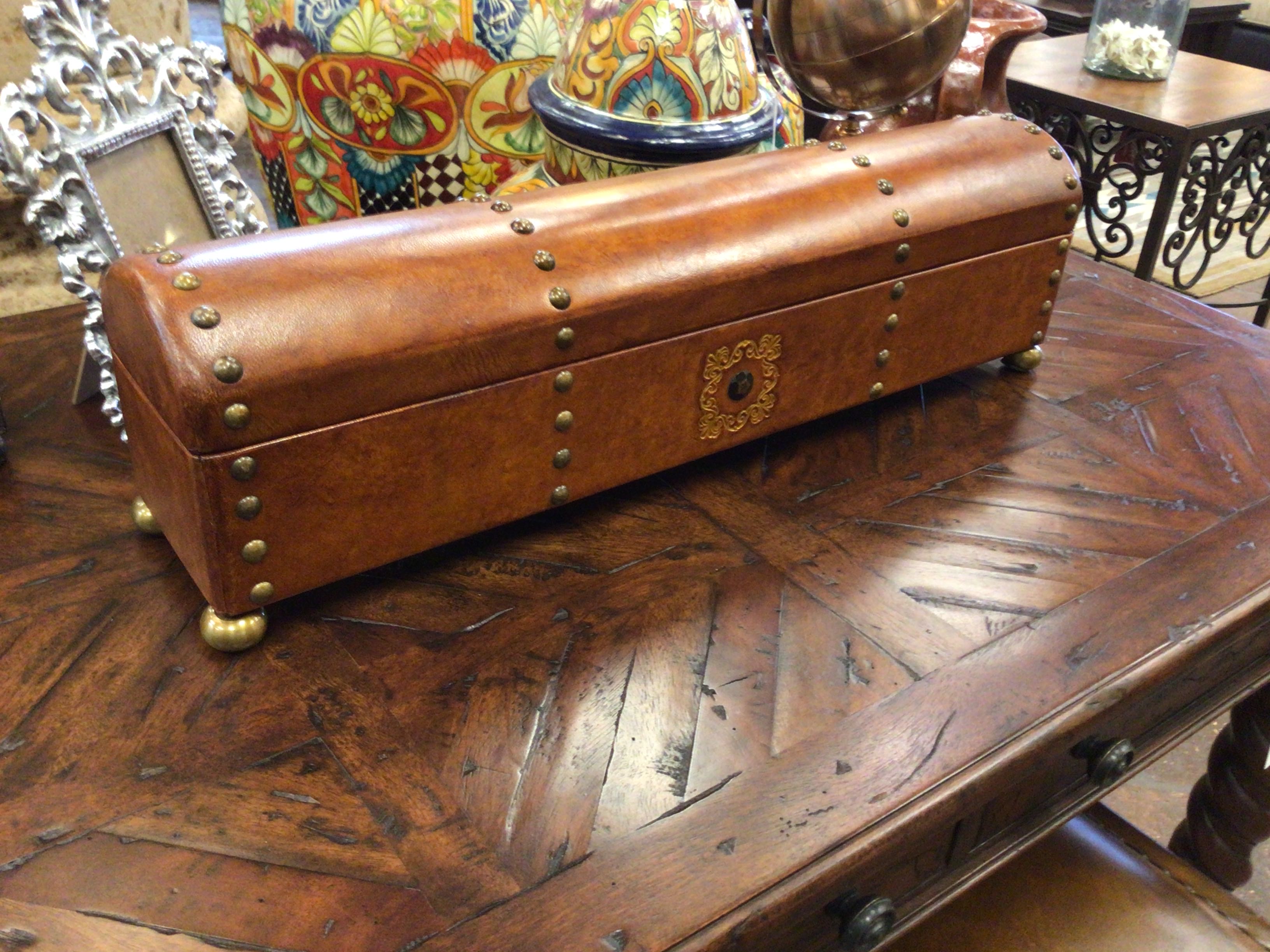 Box Telescope Leather W/Tacks