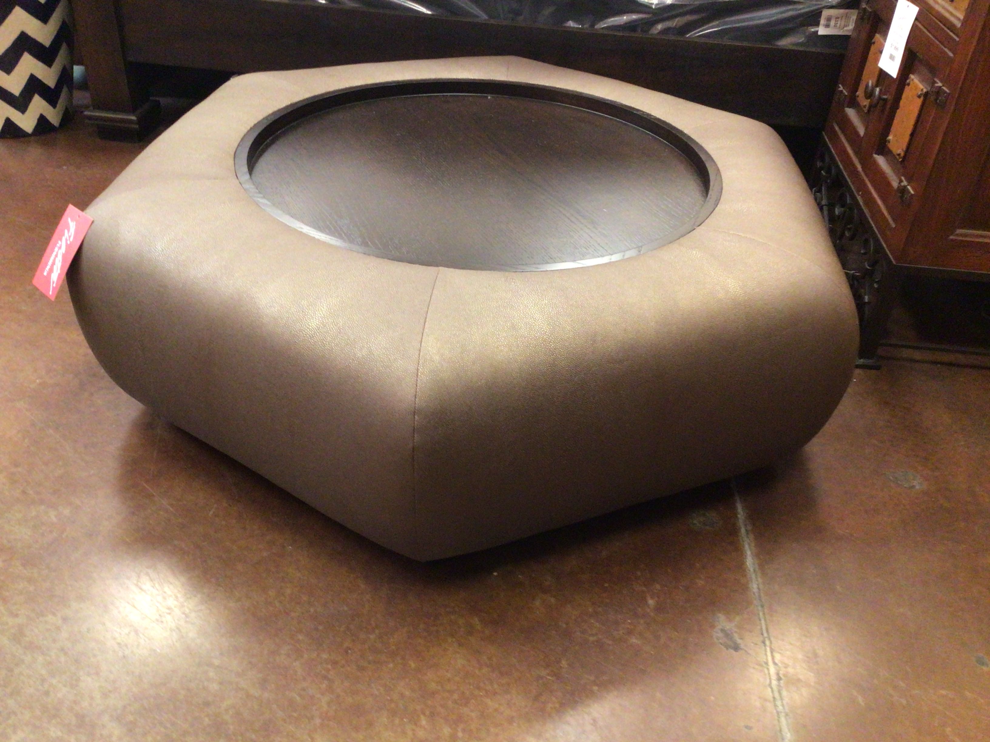 Cocktail Ottoman Hublot Wood Base Hex 51.5