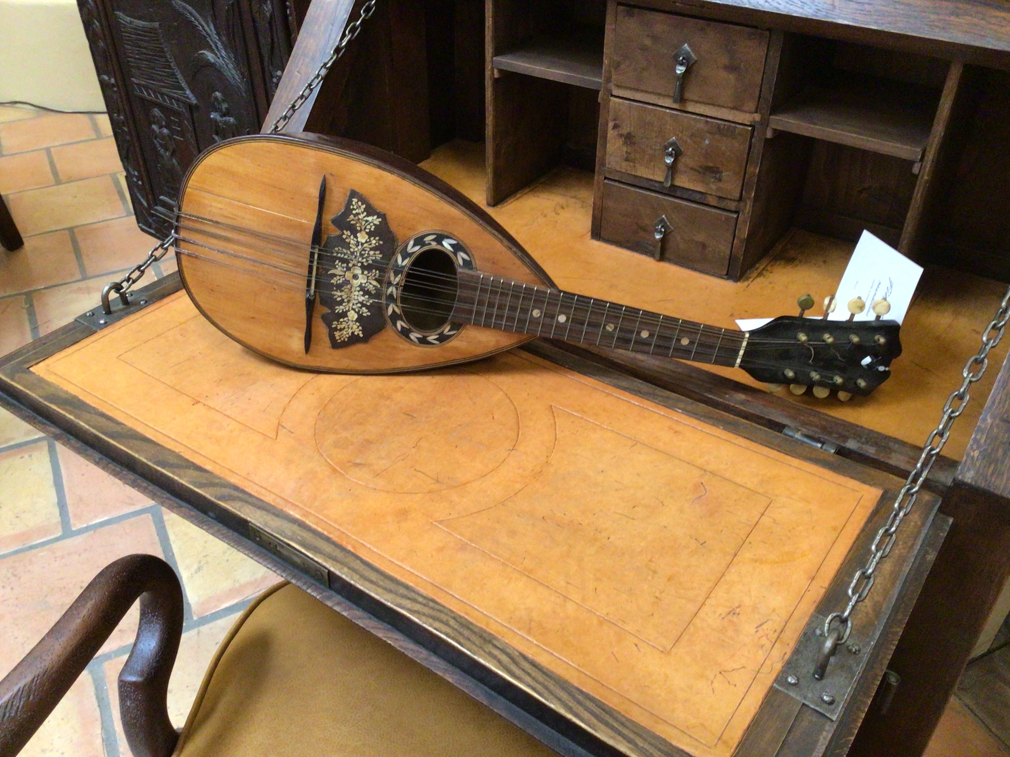 Mandoline Circa 1850