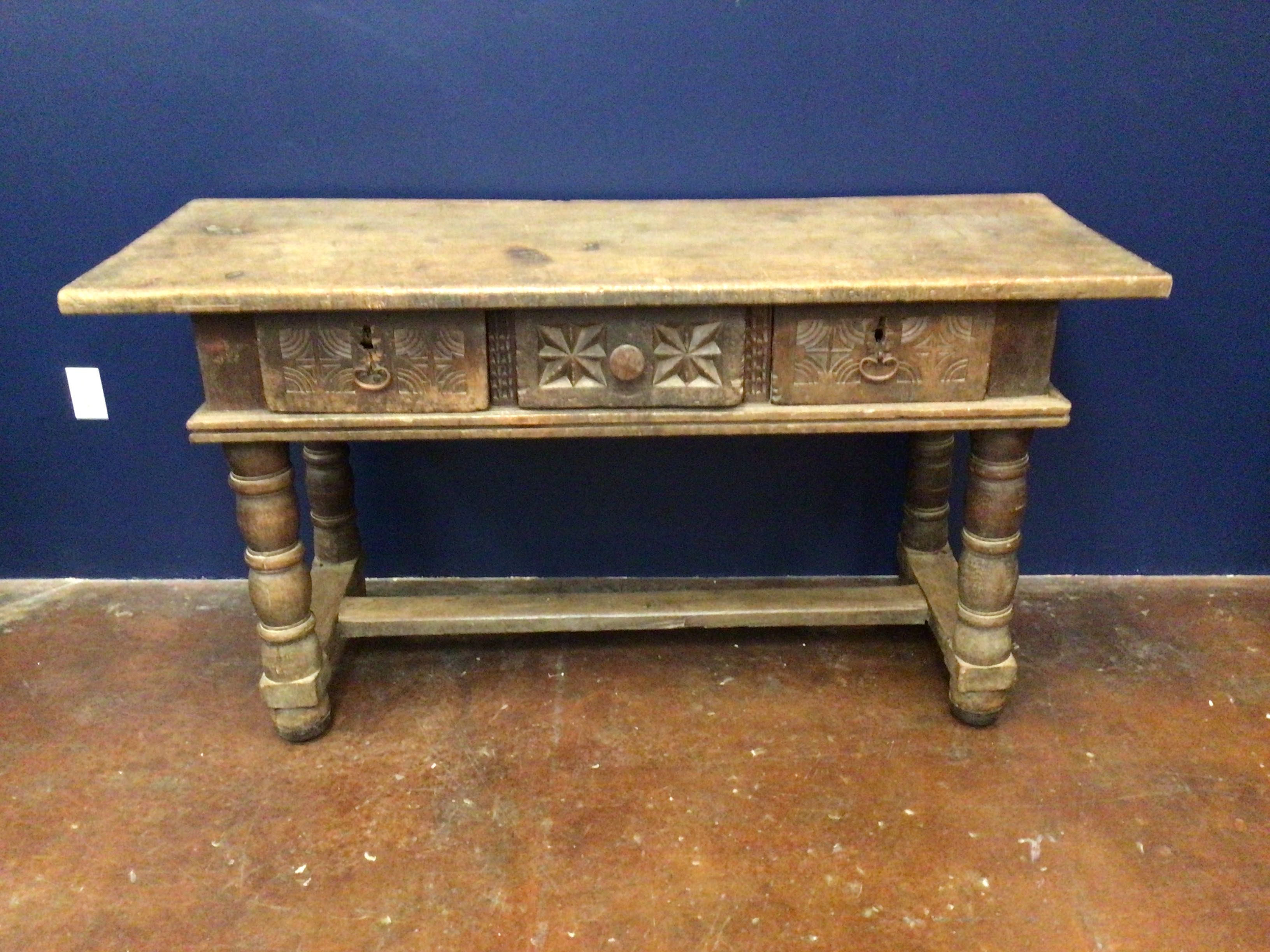 Console Circa 1650